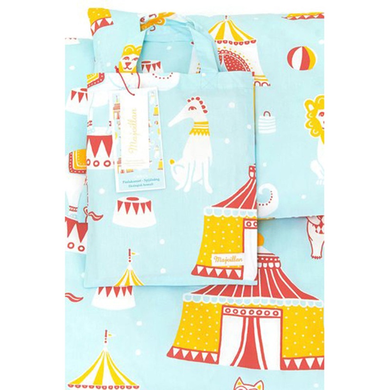 Majvillan Bedlinen Set Carriage Cirkus Bl