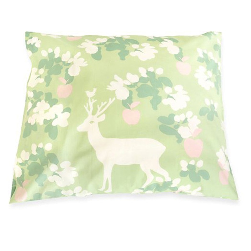 Majvillan Pillow Case Apple Garden Green