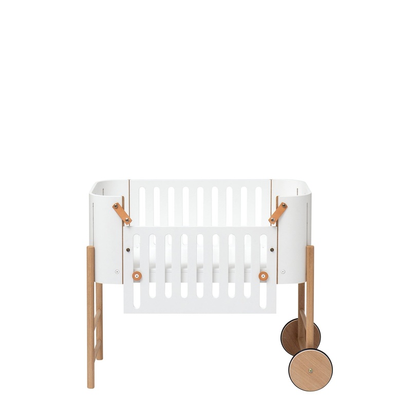 Oliver Furniture Wood Co-Sleeper White / Oak (Includes Mattress, Bench Conversion Kit & Holder)