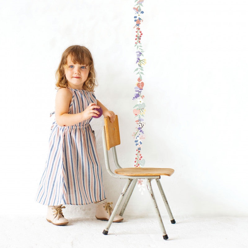 MIMI'lou Height Chart Wallsticker - Liv (English)
