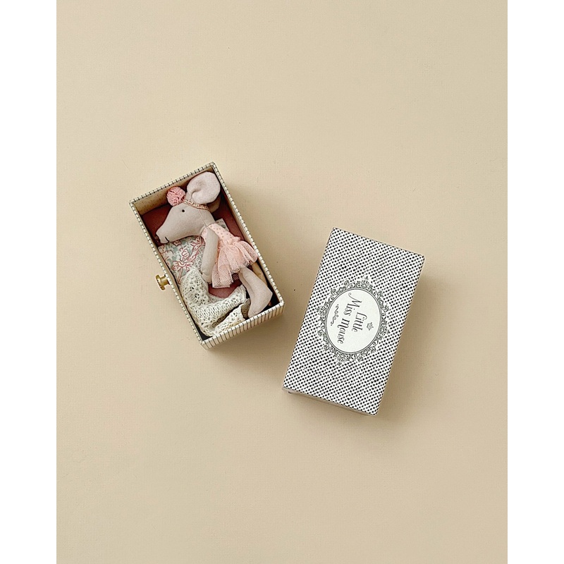 Maileg Dancing Mouse in Daybed