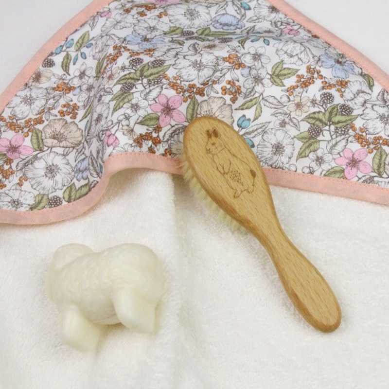 Barnabe aime le caf Hair Brush Lapin