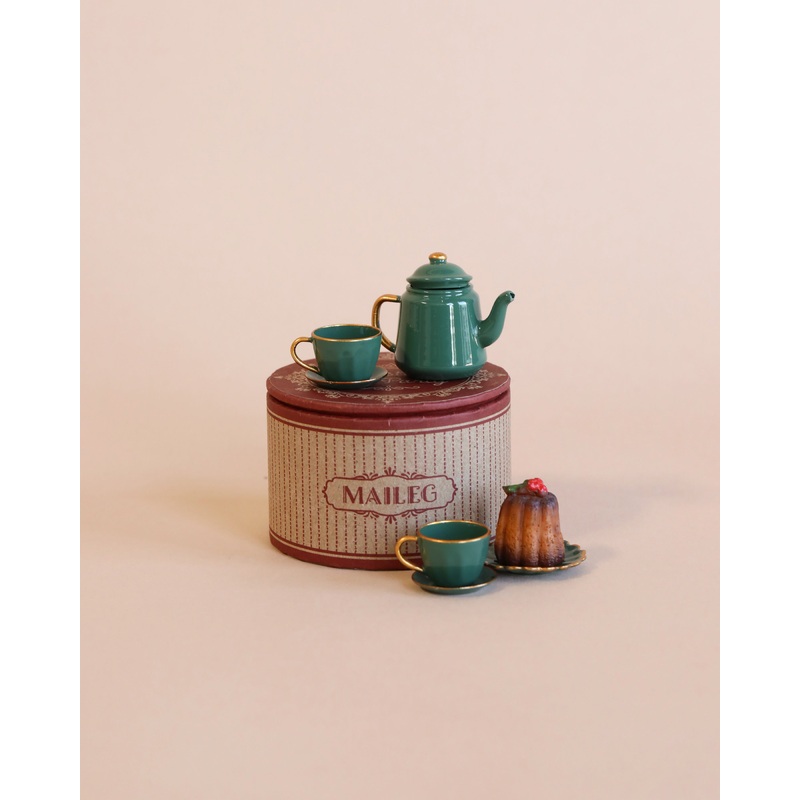Maileg Christmas Tea Party (ships in one week)