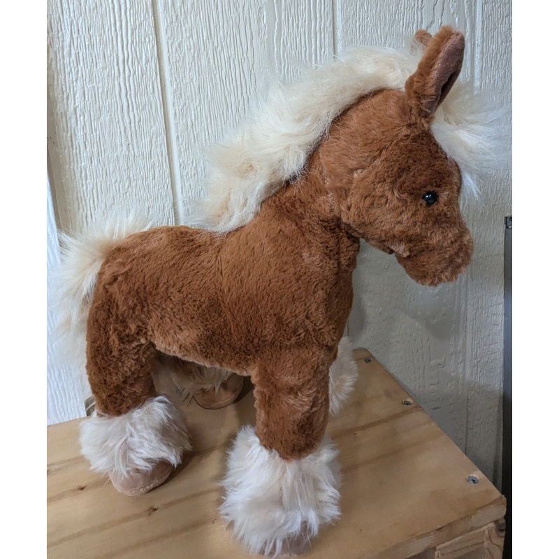 Plush Horses Med Size Realistic Very Cute!