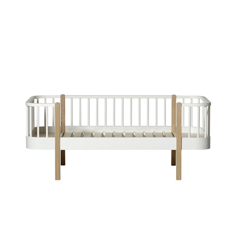 Oliver Furniture Wood Junior Day Bed White/Oak (Pre-Order; Est. Delivery in 6-10 Weeks)