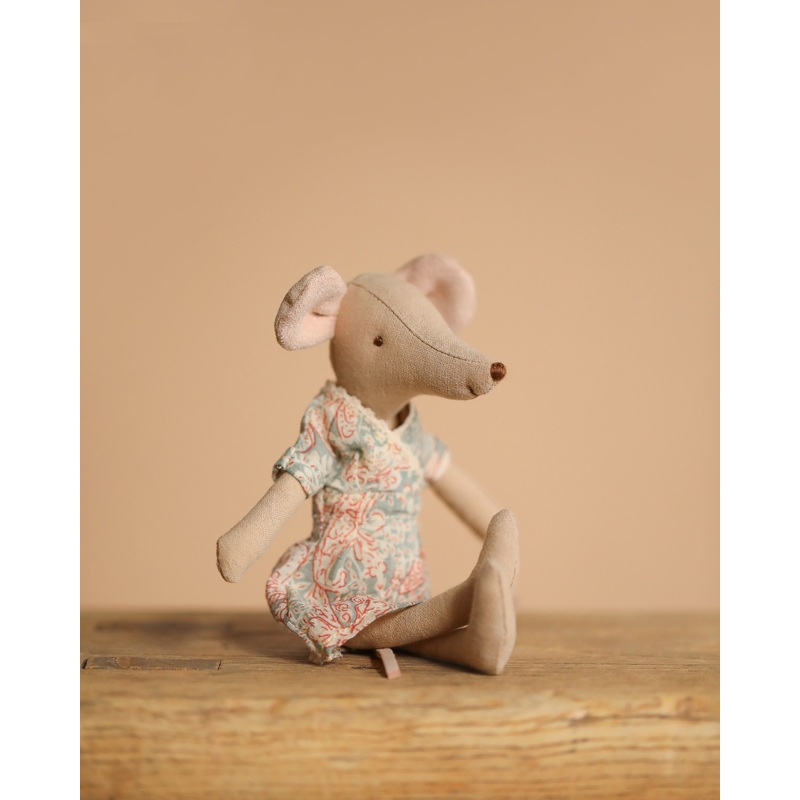 Maileg Mum Mouse In Light Dress