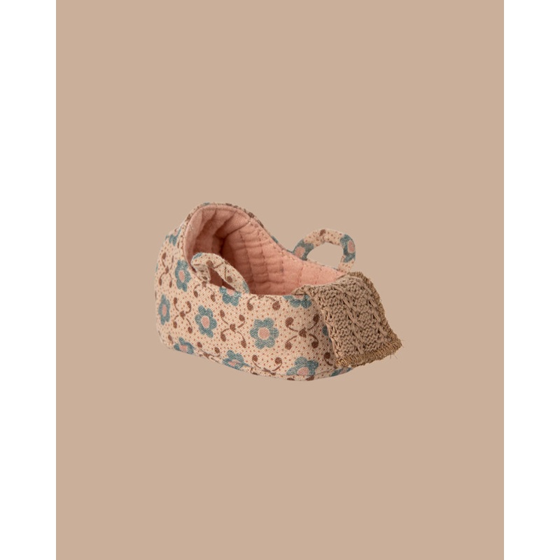 PRE-ORDER: Maileg Carry Cot, Baby Mouse Size - Rose (Estimated Ship Date: Late November)