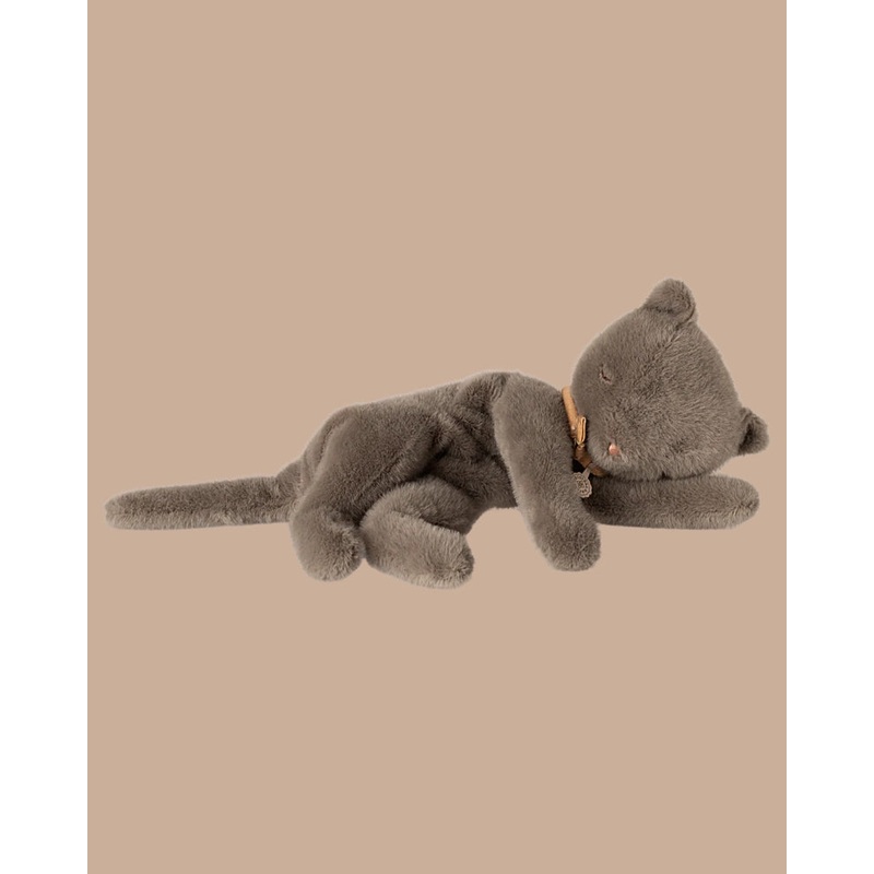 PRE-ORDER: Maileg Sleeping Kitten Plush, Medium - Grey (Estimated Ship Date: Late November)