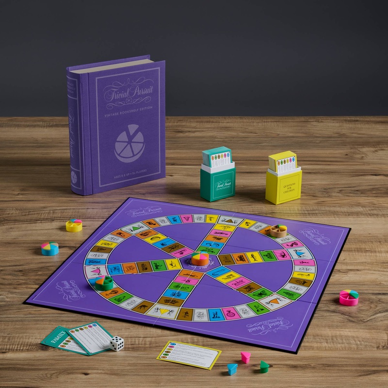 Board Game: Trivial Pursuit Vintage Bookshelf Edition