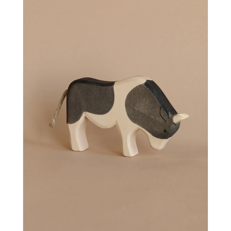 Ostheimer Ox - Black & White